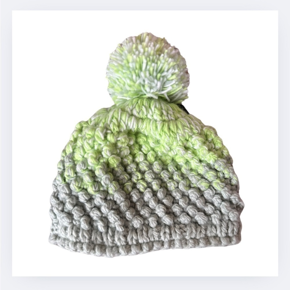 NWT Spyder Berry Pom-Pom Beanie - Kids